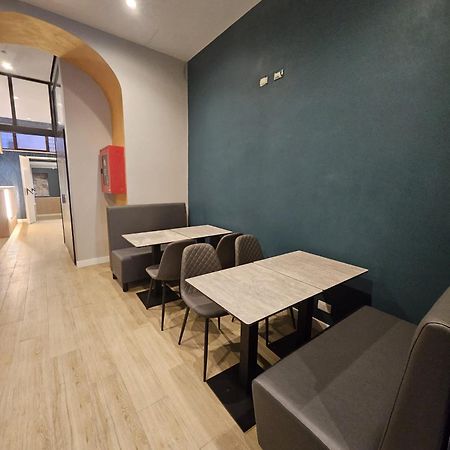 Hotel Mosaic Central Rome Bagian luar foto